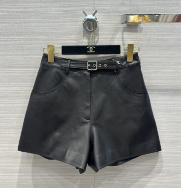 chanel crystal diamond button design leather shorts