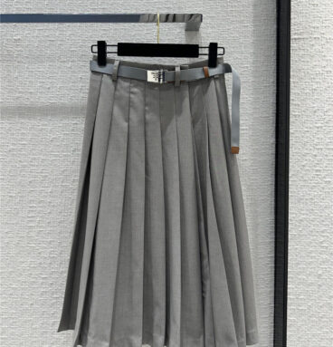 prada preppy gray pleated long skirt
