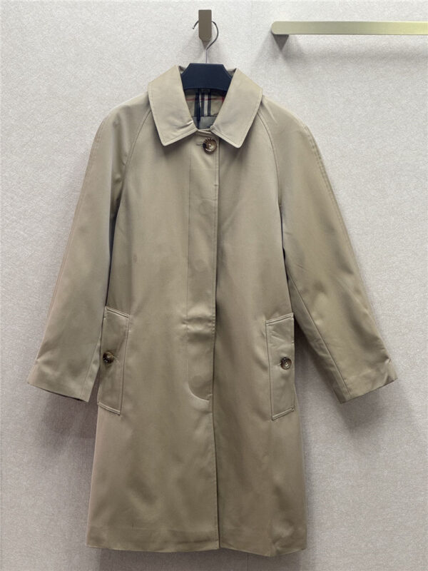Burberry Camden fit lightweight trench coat