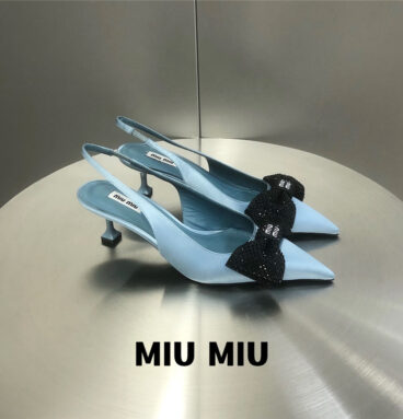 miumiu bow pointed toe cat heel shoes