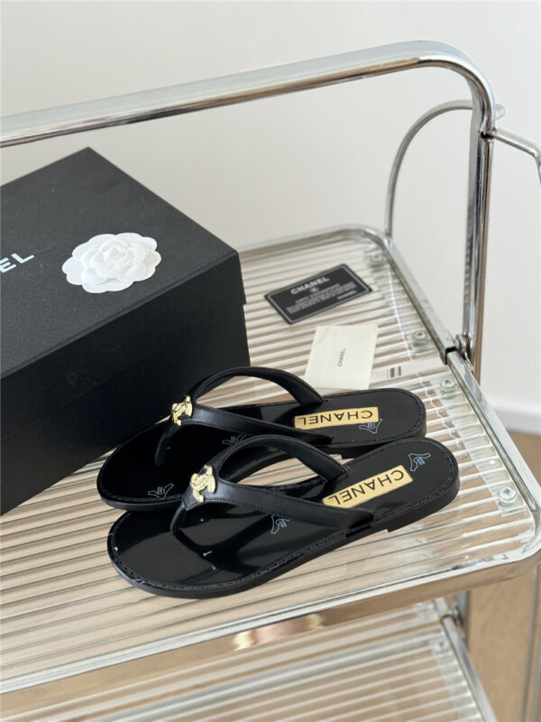 chanel new flip-flop bow slippers