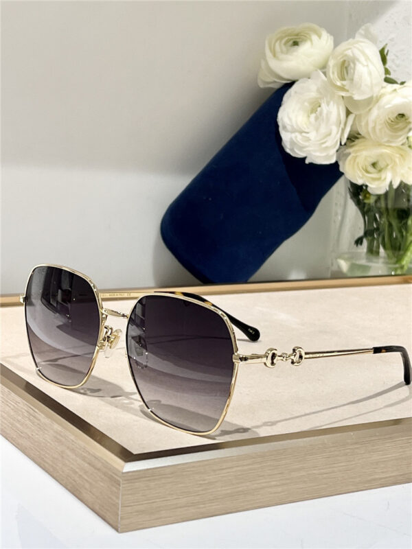 gucci noble and elegant large square frame sunglasses