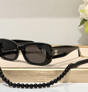 chanel chain hole notch buckle structure sunglasses