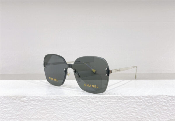 chanel fashionable and elegant sunglasses