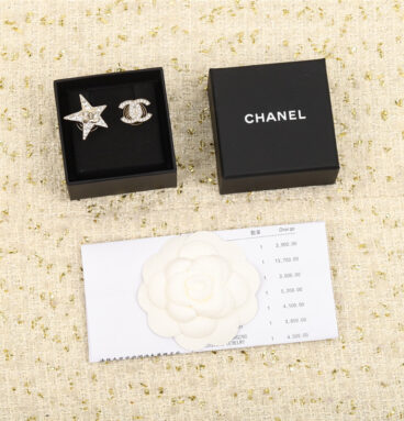 chanel double c five-pointed star hairpin