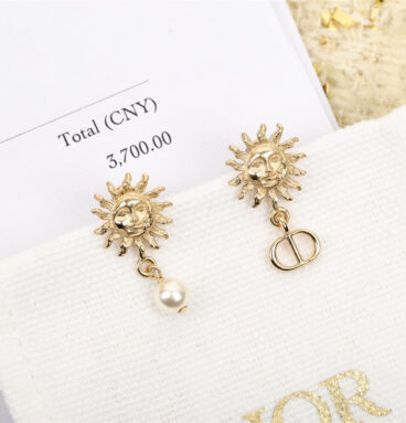dior latest earrings