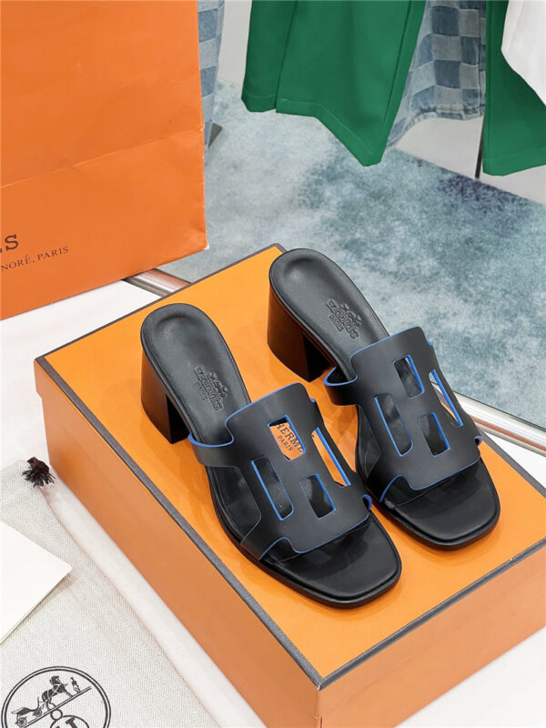Hermès new spring and summer Izzy sandals
