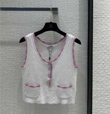 chanel pink edge knitted vest