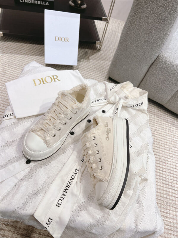 dior thick sole canvas shoes