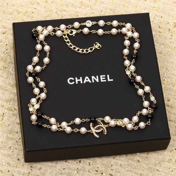 chanel pearl sweater chain