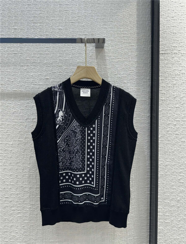 Hermès printed graphic paneled knit top