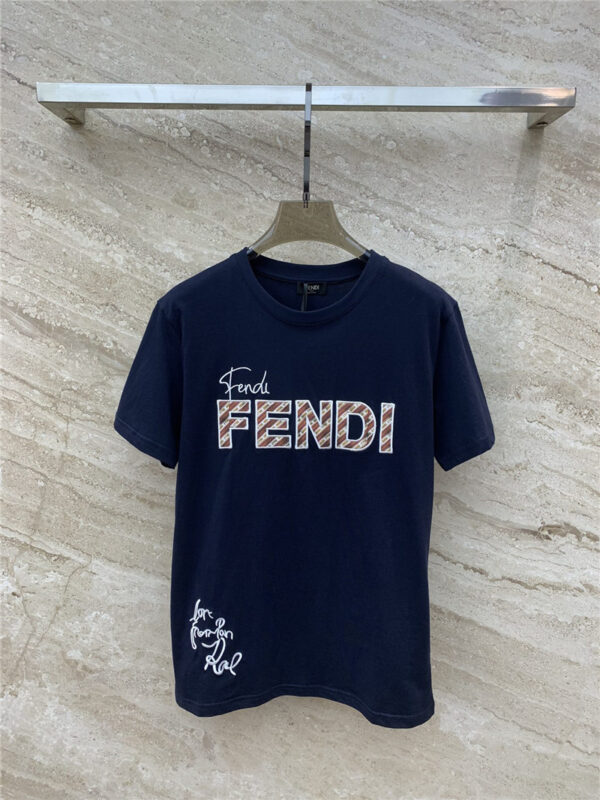 fendi logo embroidered round neck short-sleeved T-shirt