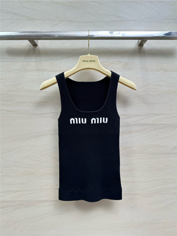 miumiu Kanhua logo knitted vest
