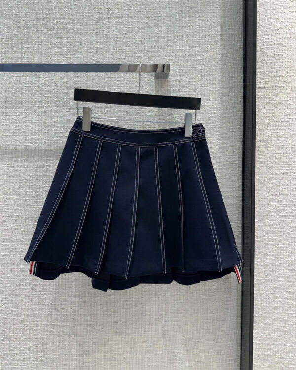 Thom Browne topstitched pleated short skirt