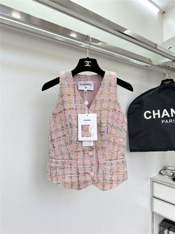 chanel V-neck vertical-breasted vest