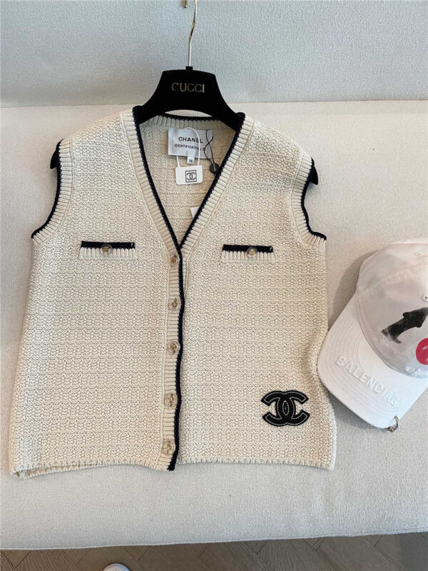 chanel v-neck knitted vest