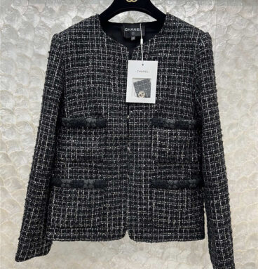 chanel vintage tweed black and white jacket