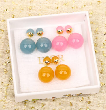 dior candy size bead earrings