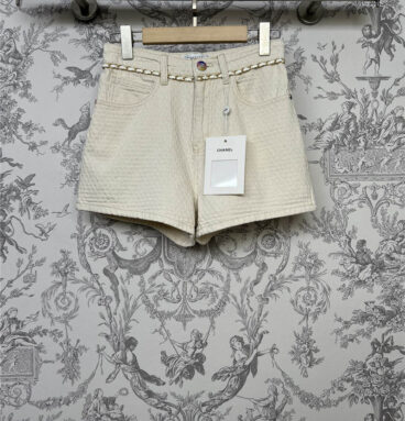 chanel new spring and summer chain shorts