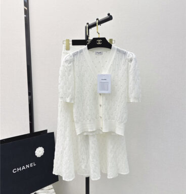 chanel new knitted suit