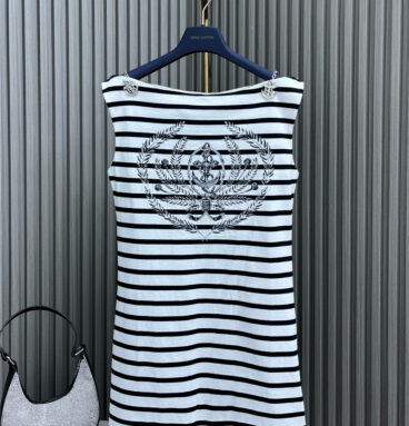 louis vuitton LV striped chain one-shoulder dress