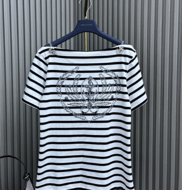 louis vuitton LV striped chain one shoulder printed T