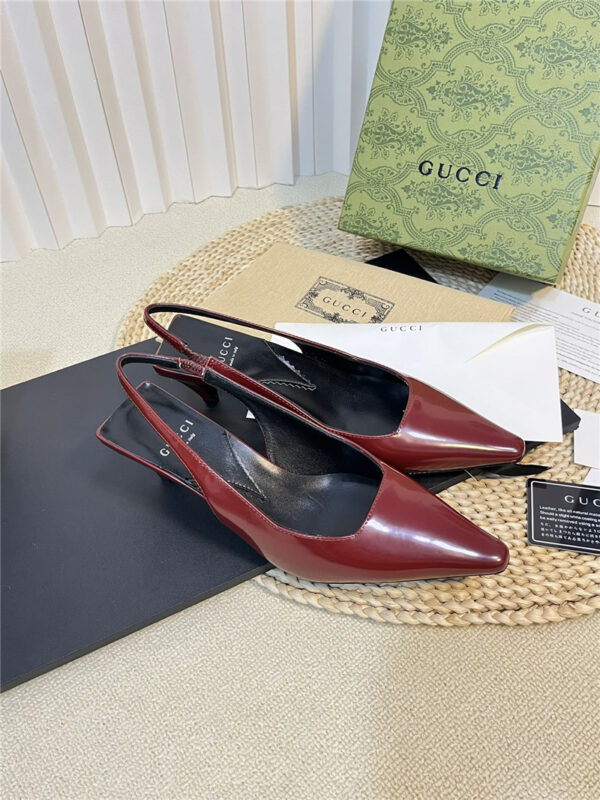 gucci small letter logo heels