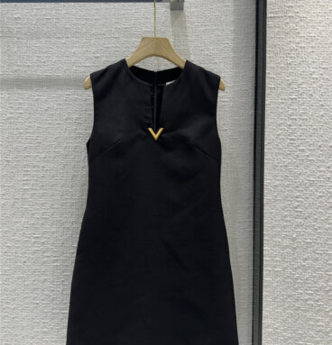 valentino minimalist little black dress replica clothes