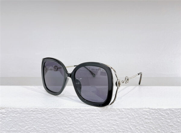 gucci rectangular frame sunglasses