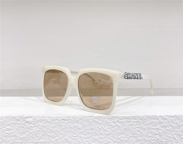chanel oversized square sunglasses