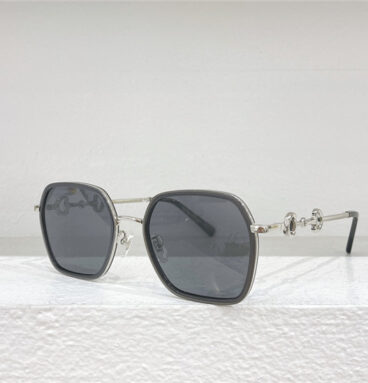 gucci new square sunglasses with bamboo elements