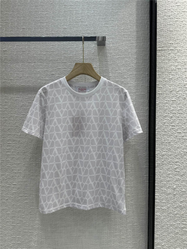 valentino V-shaped large-area printed cotton T-shirt replica clothing