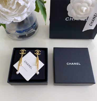 chanel diamond double c pearl square diamond earrings