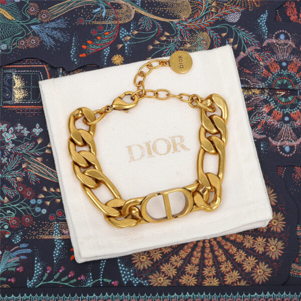 dior letter bracelet