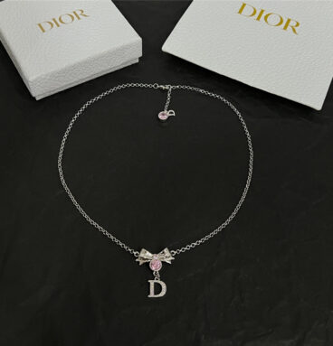 dior medieval necklace