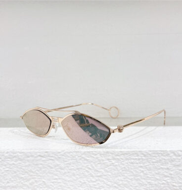 fendi fashion catwalk sunglasses