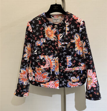 chanel new color 𝐋𝐨𝐠𝐨 colorful coat replicas clothes