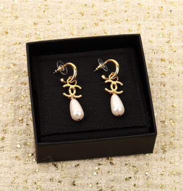 chanel double c drop pearl earrings