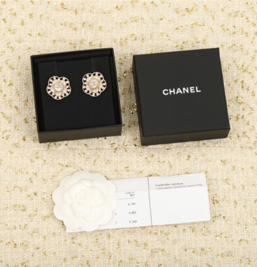 chanel camellia franc earrings