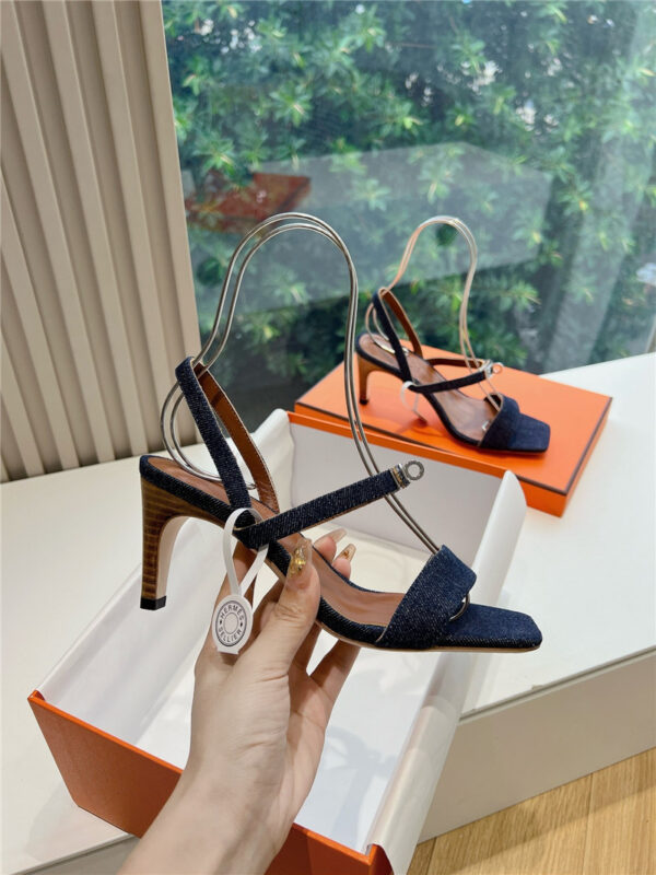 Hermès pig nose sandals replica shoes