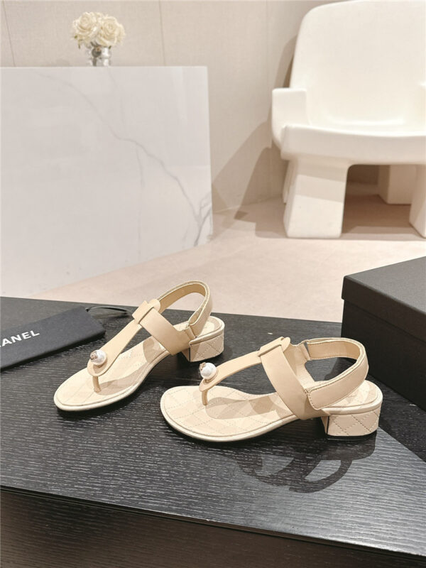 Chanel pearl button classic thong sandals margiela replica shoes