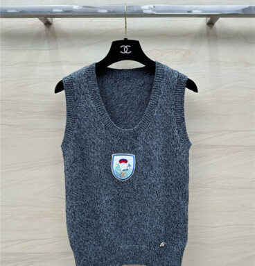 Chanel Zhang Zai patch vest replicas clothes