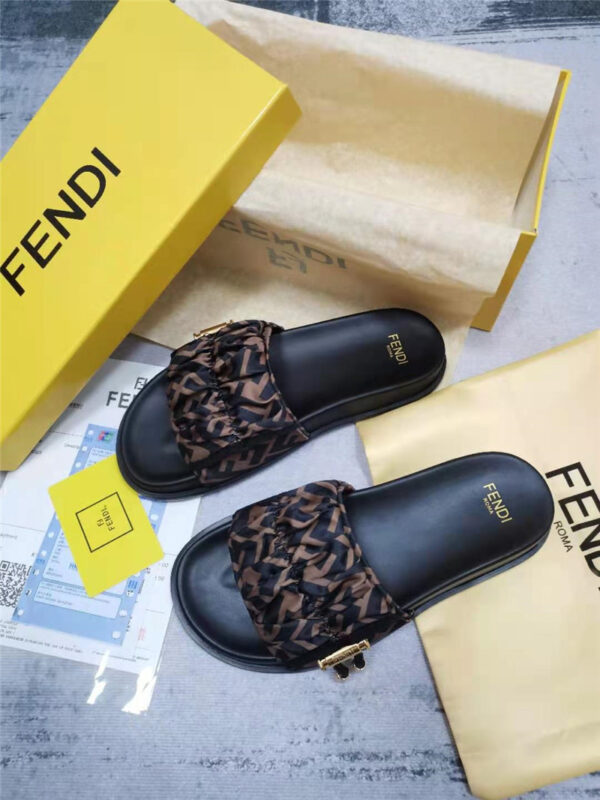 Fendi wide strap flat slippers replica shoes