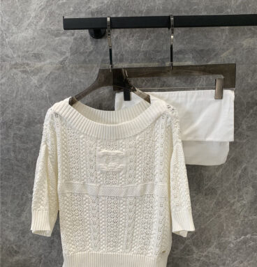 Chanel off-shoulder jacquard mid-sleeve sweater replicas clothes
