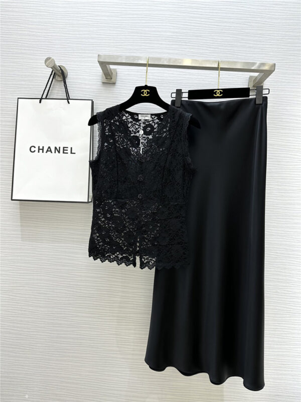 Chanel hot sale lace vest replica d&g clothing