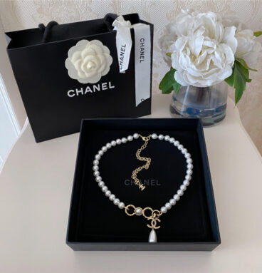 Chanel double c water drop pearl necklace