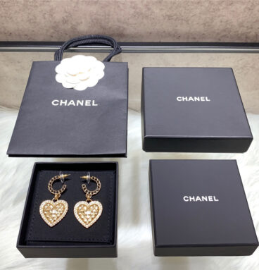 Chanel half curved black diamond hanging diamond heart earrings